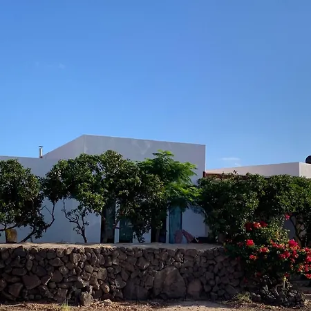 בית אירוח Joy לאחארס